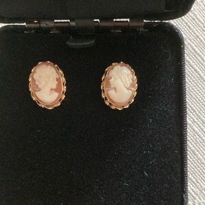 VINTAGE Gold Cameo Earrings